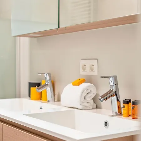 Orion View - Brand New With Swimming Pool Apartment *